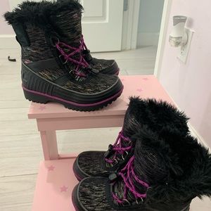 Sorel snow boots girls